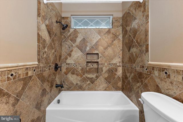 7719 SUITT DR, Pasadena, MD 21122