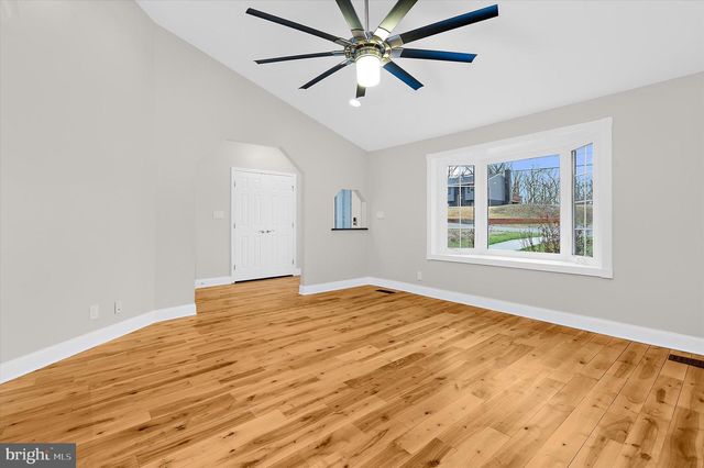 7719 SUITT DR, Pasadena, MD 21122