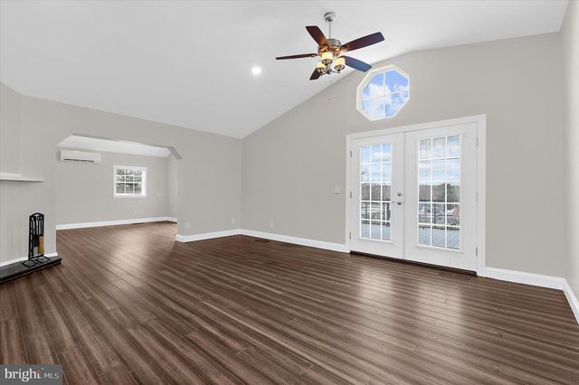 7719 SUITT DR, Pasadena, MD 21122