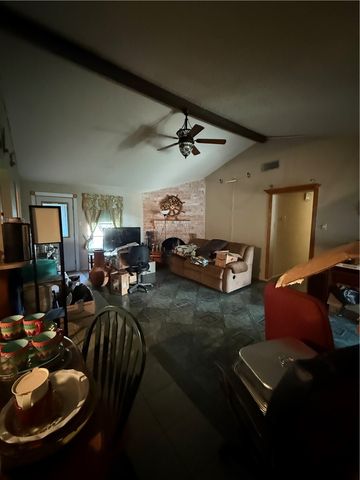 3414 Crest Lake Dr, Corpus Christi, TX 78415