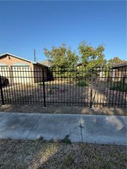 3414 Crest Lake Dr, Corpus Christi, TX 78415