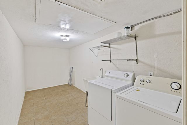 6808 Eastridge Drive E1 Apt 24, Dallas, TX 75231