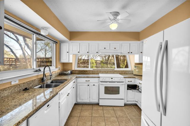 6808 Eastridge Drive E1 Apt 24, Dallas, TX 75231