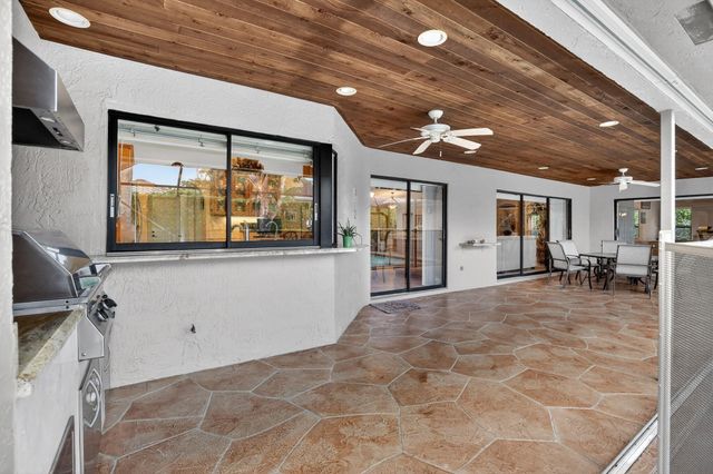 4944 NW 97th Drive, Coral Springs, FL 33076