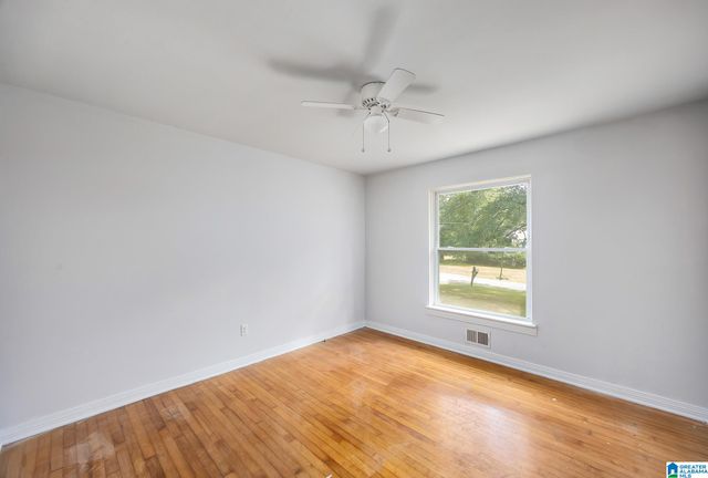 4 21ST AVENUE NW, Center Point, AL 35215