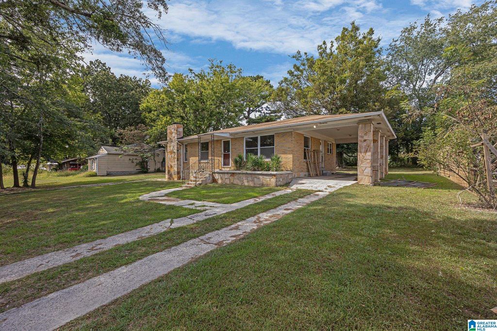 4 21ST AVENUE NW, Center Point, AL 35215