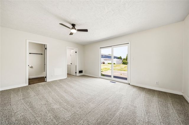 6824 Beacon Drive D, Mentor, OH 44060