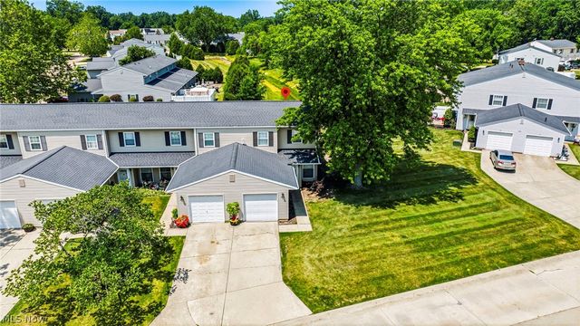 6824 Beacon Drive D, Mentor, OH 44060