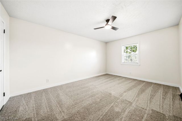 6824 Beacon Drive D, Mentor, OH 44060