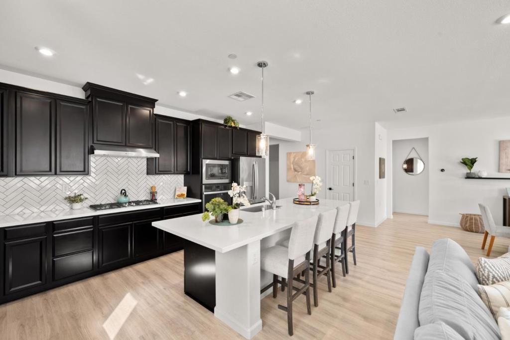 Image 15 of property listing at 9264 Odyssey Circle, Elk Grove, CA 95624