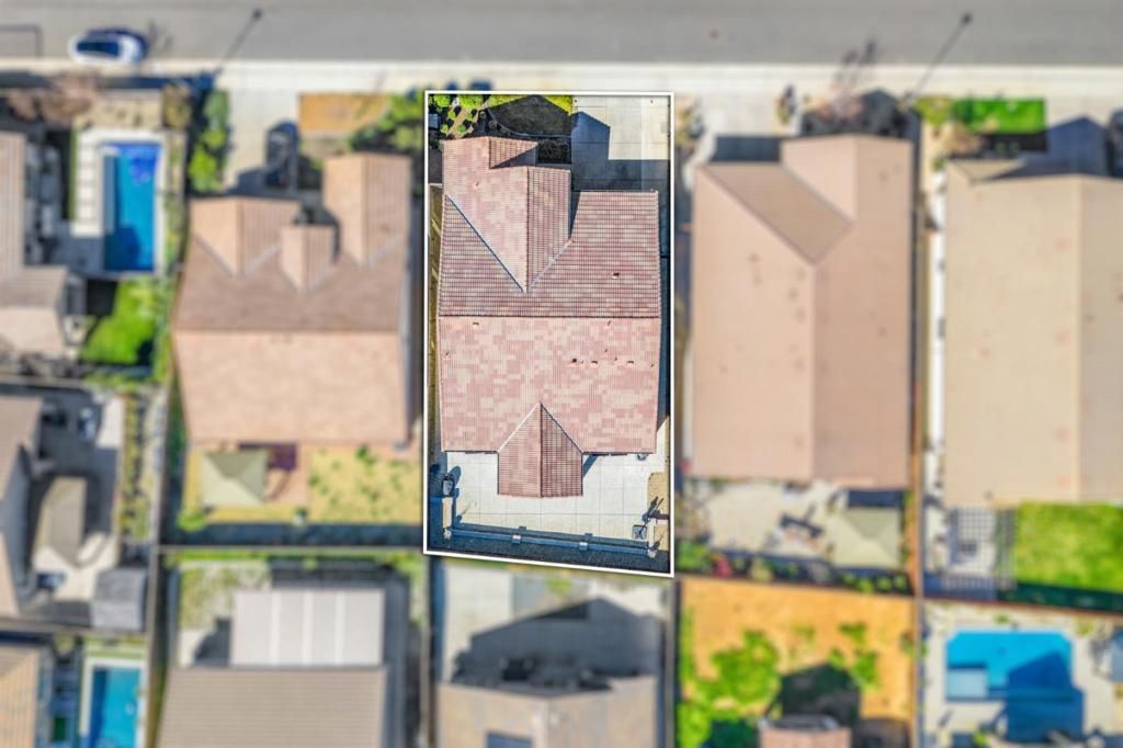 Image 39 of property listing at 9264 Odyssey Circle, Elk Grove, CA 95624