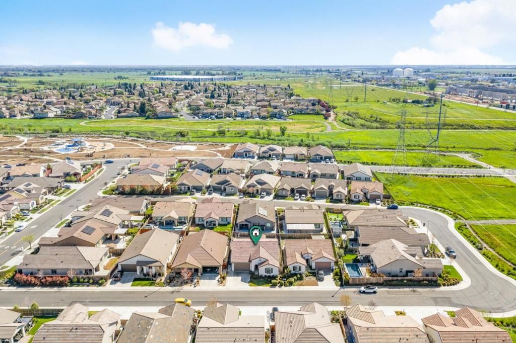 Image 42 of property listing at 9264 Odyssey Circle, Elk Grove, CA 95624