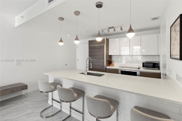 1100 S Miami Ave 1609, Miami, FL 33130