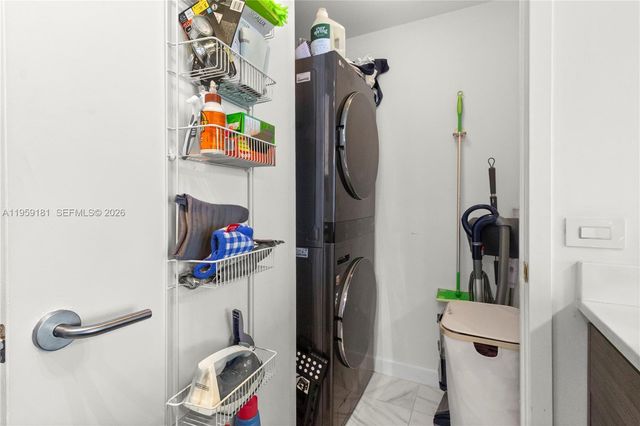 1100 S Miami Ave 1609, Miami, FL 33130