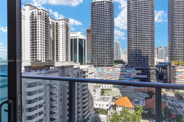 1100 S Miami Ave 1609, Miami, FL 33130