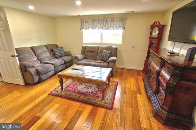 1206 NASSAU RD, Warminster, PA 18974