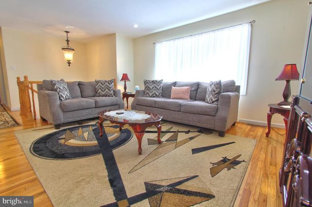 1206 NASSAU RD, Warminster, PA 18974