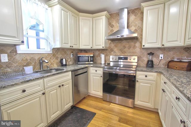 1206 NASSAU RD, Warminster, PA 18974