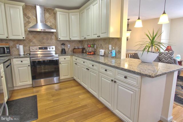 1206 NASSAU RD, Warminster, PA 18974