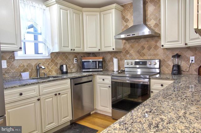 1206 NASSAU RD, Warminster, PA 18974