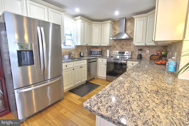 1206 NASSAU RD, Warminster, PA 18974