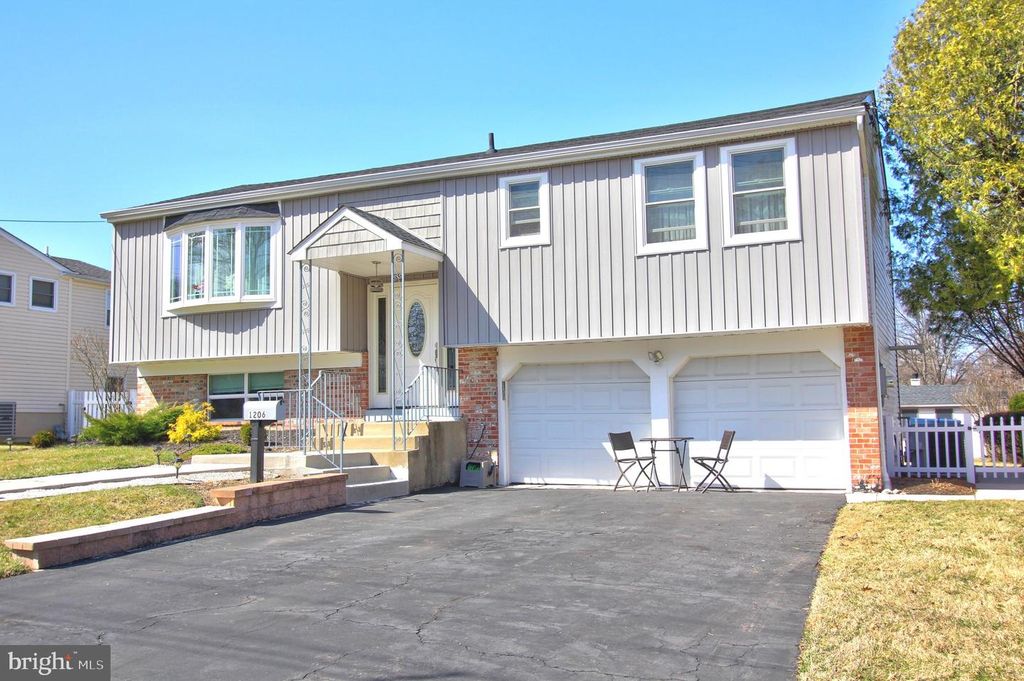 1206 NASSAU RD, Warminster, PA 18974