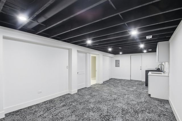 9953 S Prospect Avenue, Chicago, IL 60643