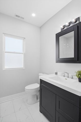 9953 S Prospect Avenue, Chicago, IL 60643