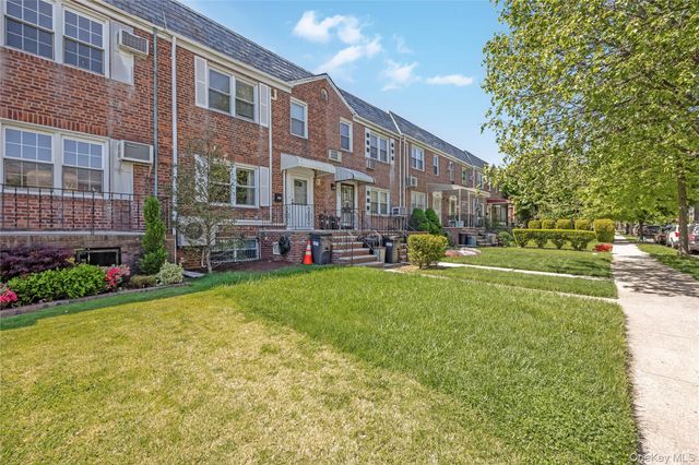 7334 174th Street, Fresh Meadows, NY 11366