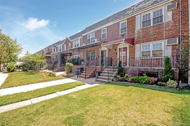 7334 174th Street, Fresh Meadows, NY 11366
