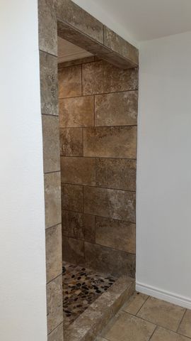 306 Broadmoor A, Arlington, TX 76010