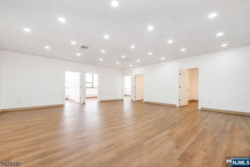 280 Harrison Street 302, East Orange, NJ 07018