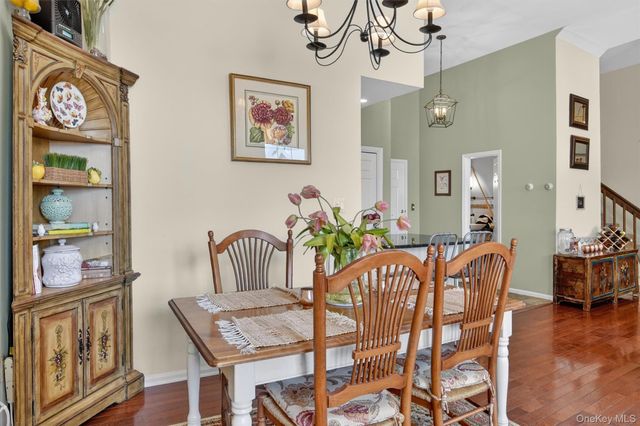 341 Furnace Dock Road 11, Cortlandt Manor, NY 10567