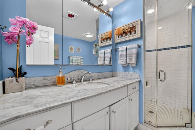 341 Furnace Dock Road 11, Cortlandt Manor, NY 10567