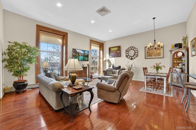 341 Furnace Dock Road 11, Cortlandt Manor, NY 10567