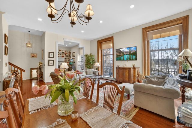 341 Furnace Dock Road 11, Cortlandt Manor, NY 10567