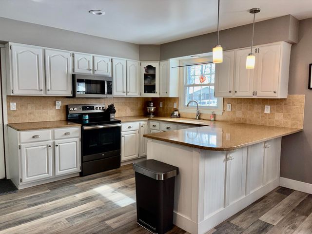 1324 Crandall Avenue, Norton Shores, MI 49441