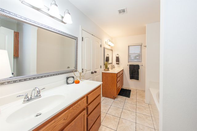 11922 Valley Avenue, Collinsville, OK 74021
