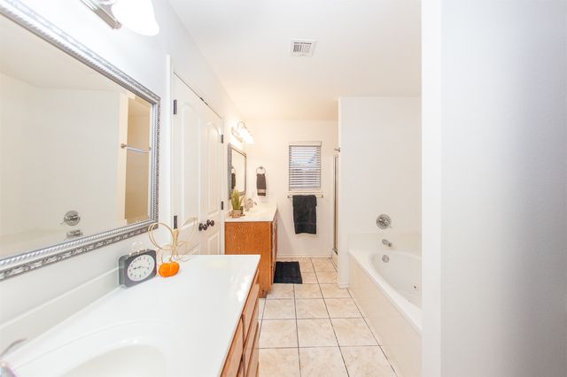 11922 Valley Avenue, Collinsville, OK 74021
