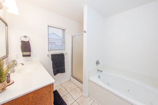 11922 Valley Avenue, Collinsville, OK 74021