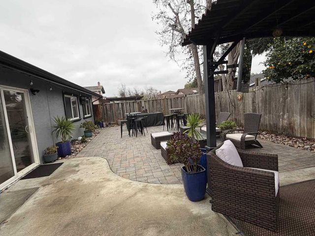 32451 32451 Lake Ree St, Fremont, CA 94555