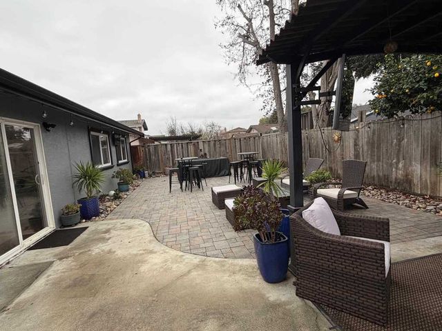 32451 32451 Lake Ree St, Fremont, CA 94555