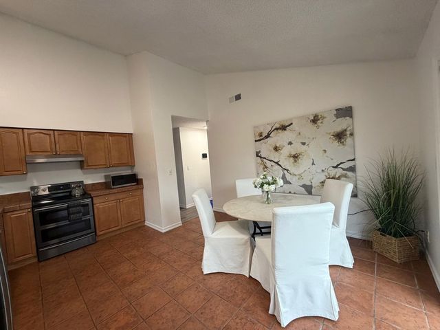 32451 32451 Lake Ree St, Fremont, CA 94555