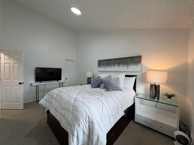 32451 32451 Lake Ree St, Fremont, CA 94555