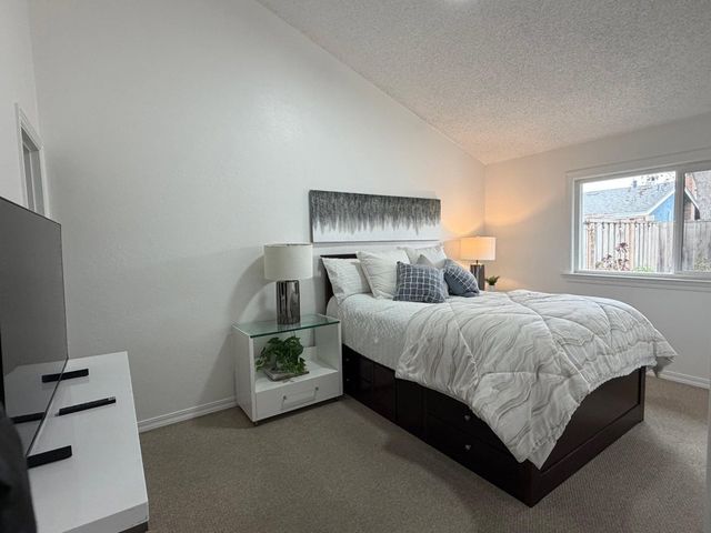 32451 32451 Lake Ree St, Fremont, CA 94555