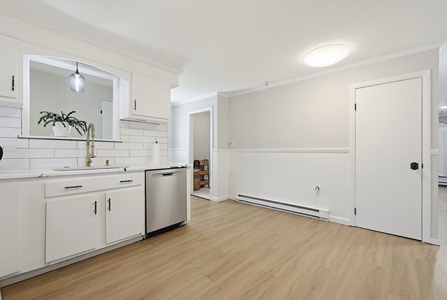 7 Miscoe Road, Worcester, MA 01604