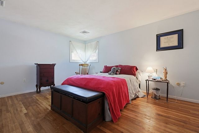 7 Miscoe Road, Worcester, MA 01604