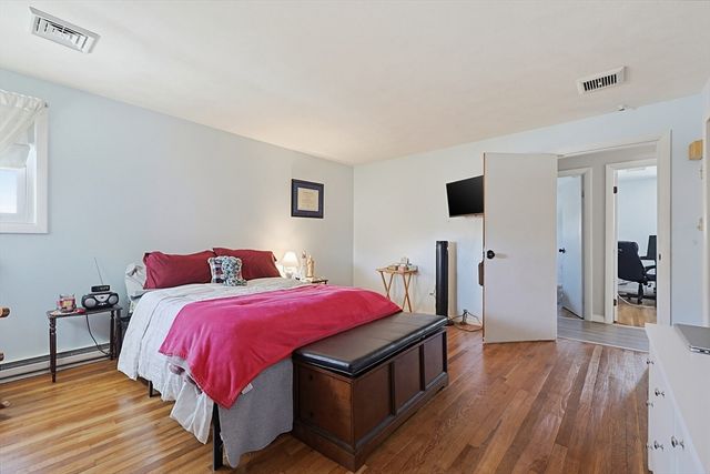 7 Miscoe Road, Worcester, MA 01604