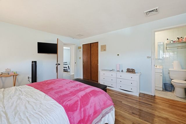 7 Miscoe Road, Worcester, MA 01604