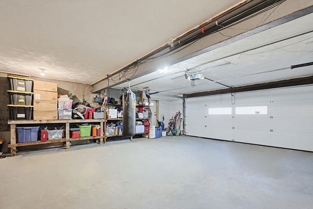 7 Miscoe Road, Worcester, MA 01604